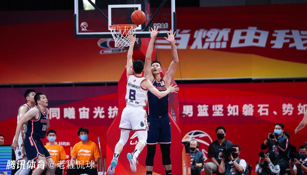 篮球方面NBA今日有多场好戏上演，由于CBA暂停，晚间韩篮甲将成为主流赛事。